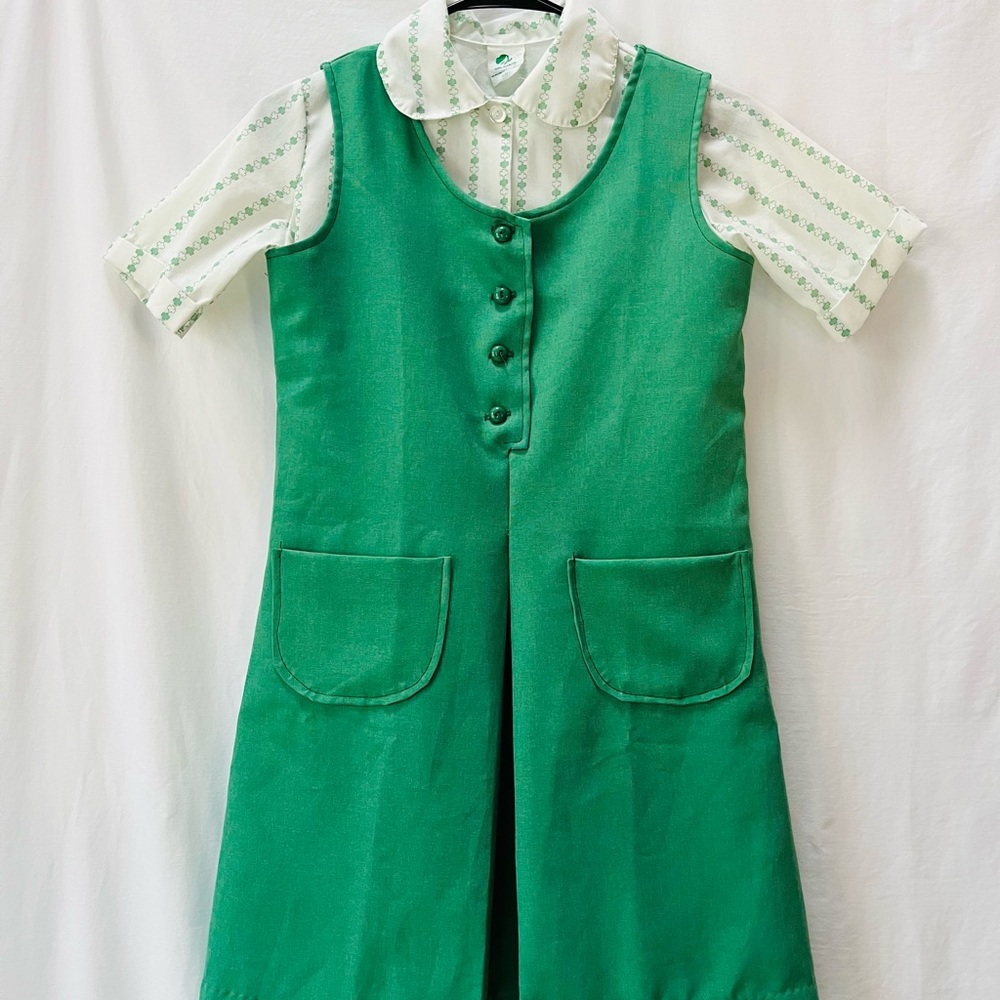 Vintage authentic Girl Scout uniform circa 1988